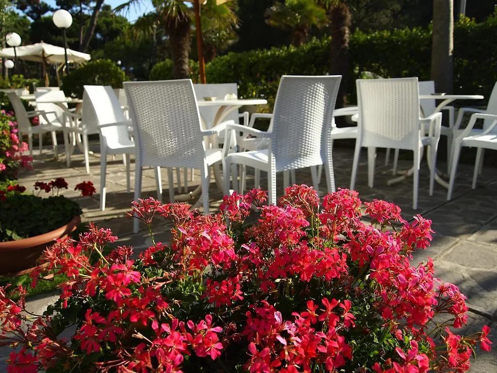 Hotel Ridolfi Milano Marittima 3*,
